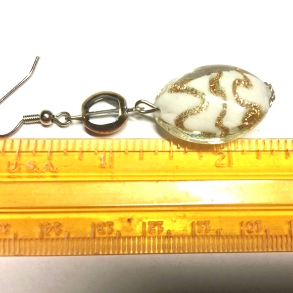 VTG 90s Handmade Artsy Modernist White/Gold Glitter Dangle Bead Pierced Earrings - Picture 8 of 8